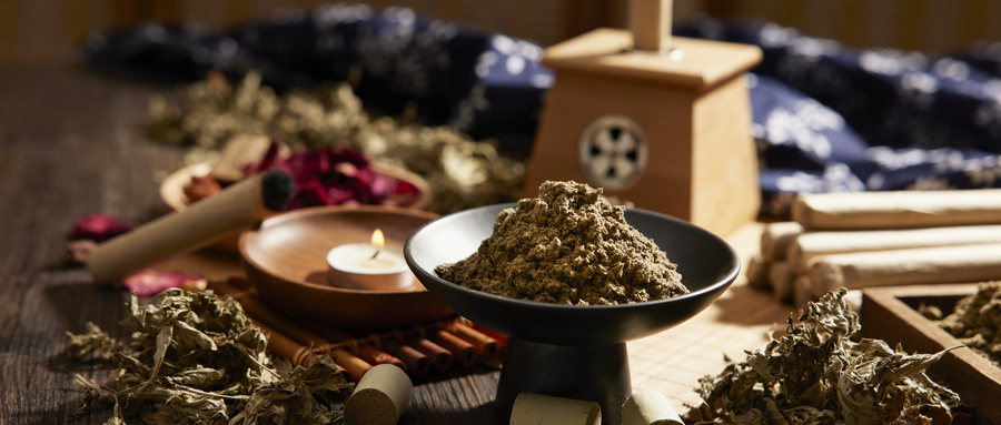 推進(jìn)大數(shù)據(jù)與中醫(yī)藥融合，促進(jìn)中醫(yī)藥傳承創(chuàng)新發(fā)展